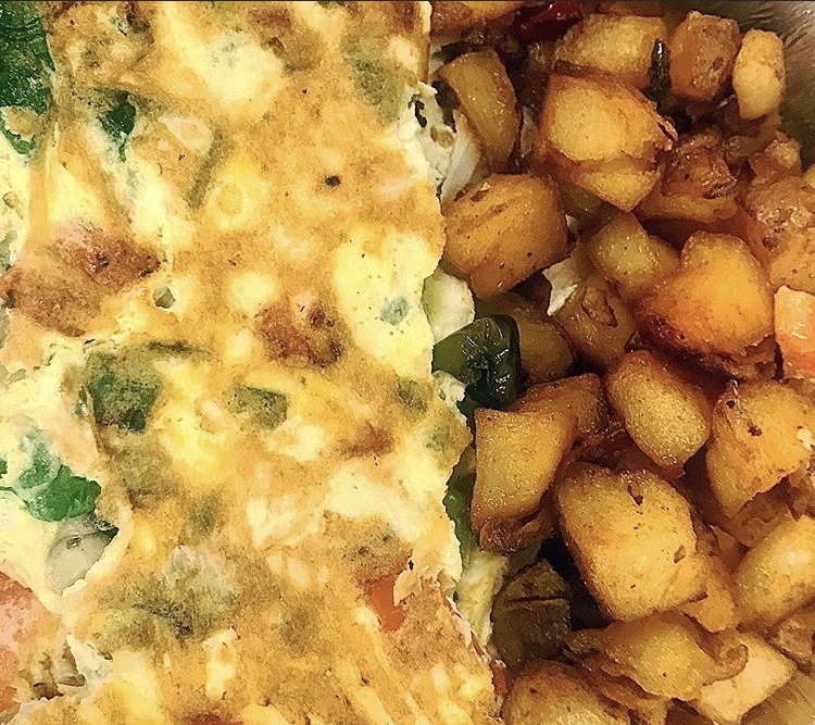 Order Garden Vegetable Omelet food online from Max Bialystok & Company store, Long Beach on bringmethat.com