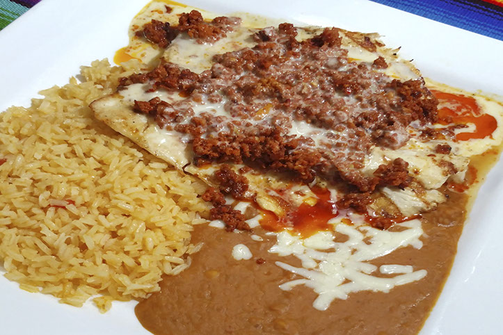 Order Chori Pollo food online from El Loro Mexican Grill store, Bloomington on bringmethat.com