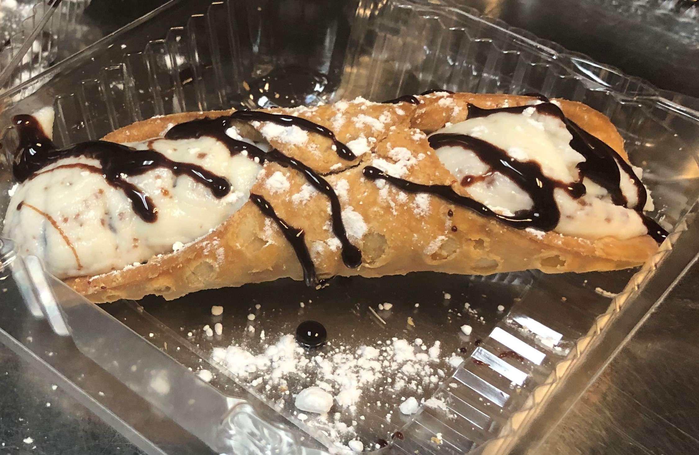 Order Chocolate Chip Cannoli food online from Spaghetti Warehouse store, Syracuse on bringmethat.com