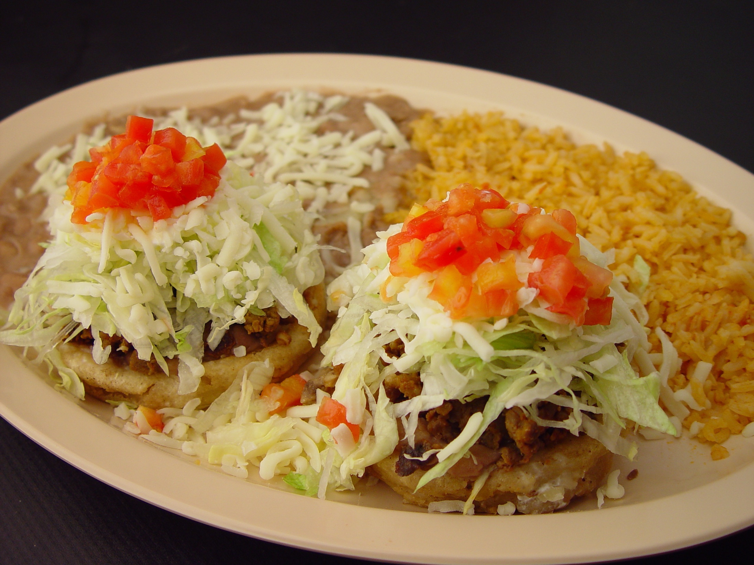 Order Sopes Combo food online from Tacos El Canelo No 2 store, Los Angeles on bringmethat.com