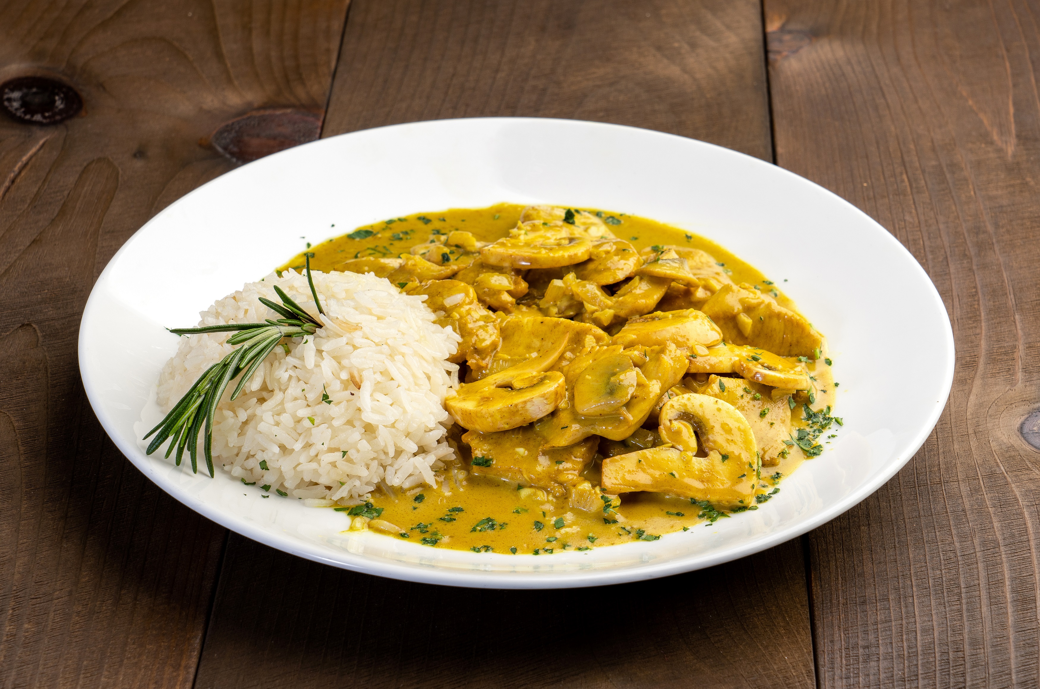 Order Chicken Curry food online from Masal Cafe store, Brooklyn on bringmethat.com