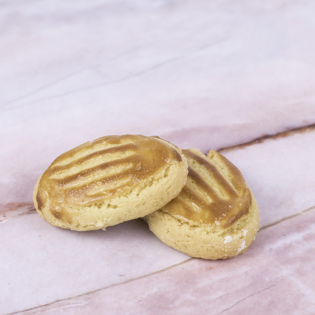Order Vanilla Plain Round Cookie food online from Teapot Bakery And Cafe store, Glendale on bringmethat.com