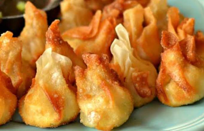 Order Cheese Wonton food online from Hand Made Rolls store, Austin on bringmethat.com