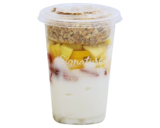 Order Signature Farms · Vanilla Yogurt Parfait with Strawberry and Mango (12 oz) food online from Safeway store, Surprise on bringmethat.com