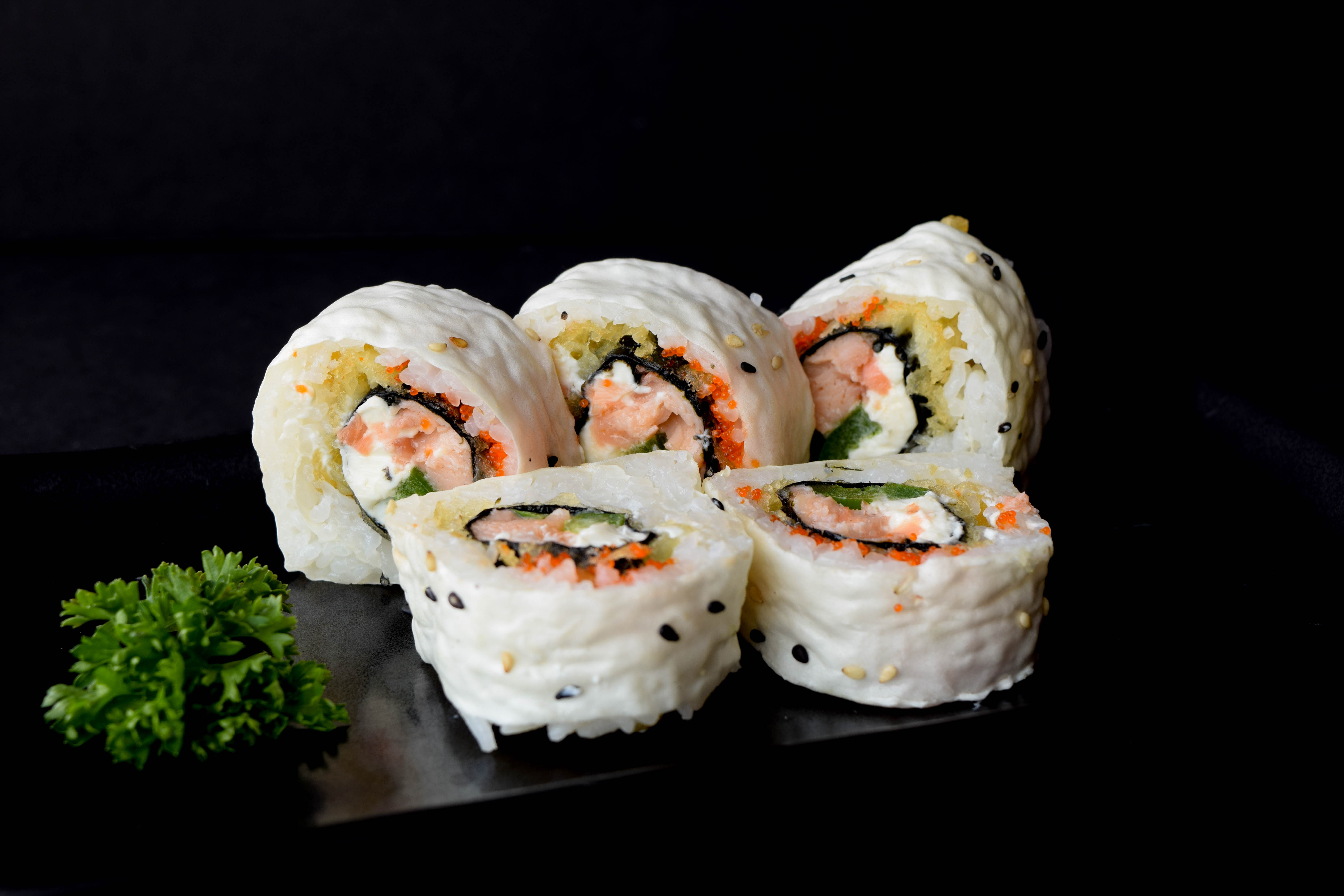 Order Tiger Eye Roll food online from Aiya Sushi & Ramen store, Dickinson on bringmethat.com