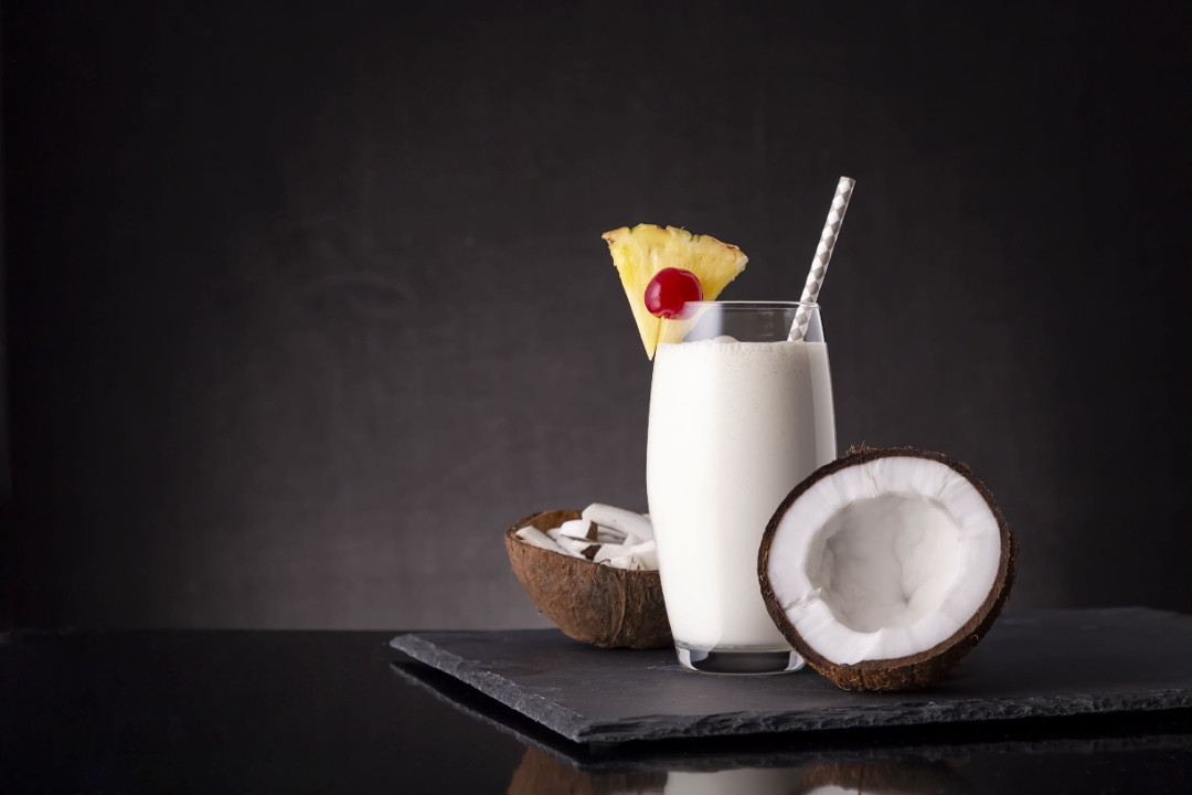 Order Pina Colada Shake food online from Mike's Pizza store, Parlin on bringmethat.com