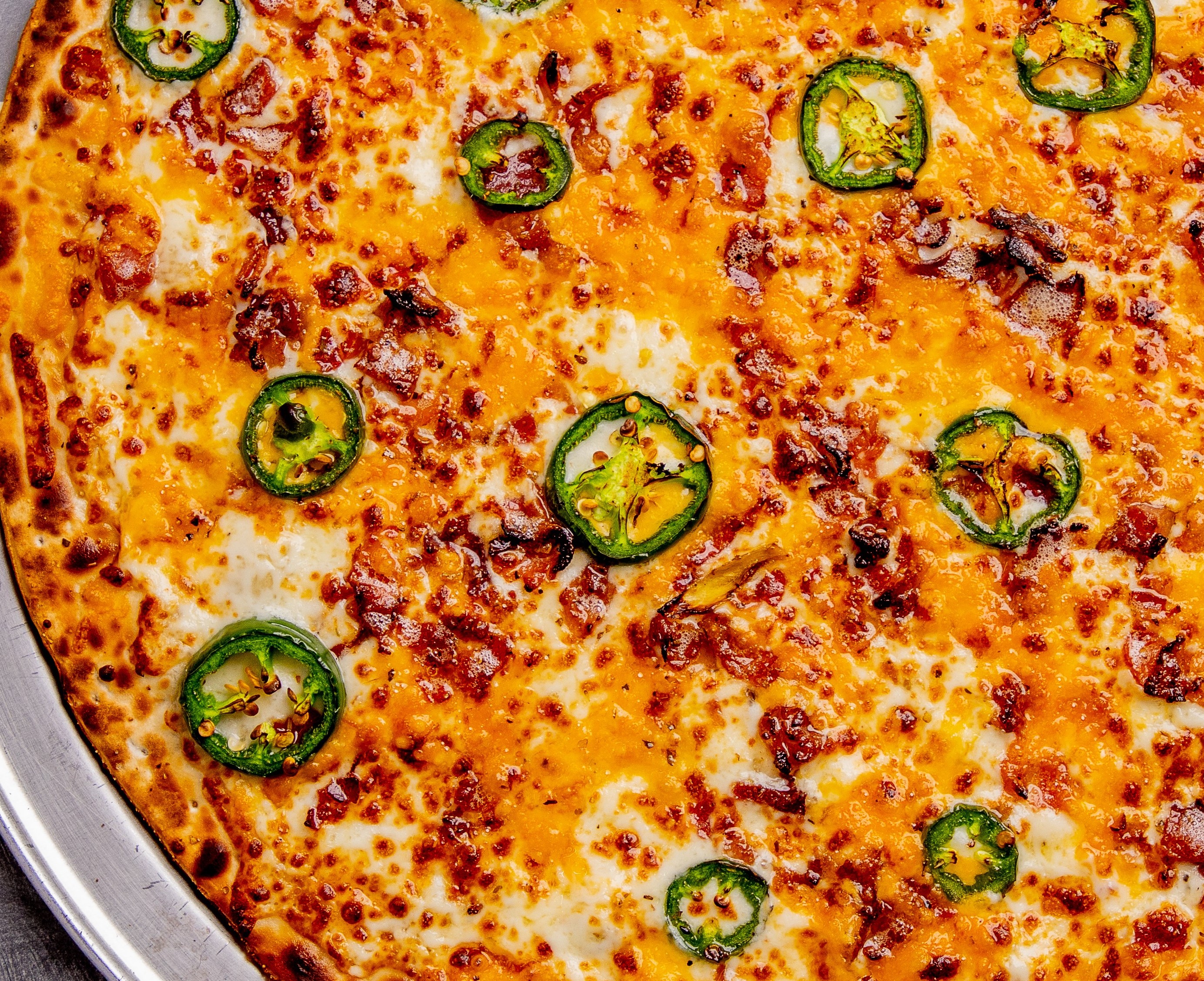 Order Jalapeño Popper Pizza food online from Crooked Crust store, Denton on bringmethat.com
