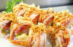 Order 201. Hollywood Roll  food online from Maguro Sushi House store, Rochelle Park on bringmethat.com