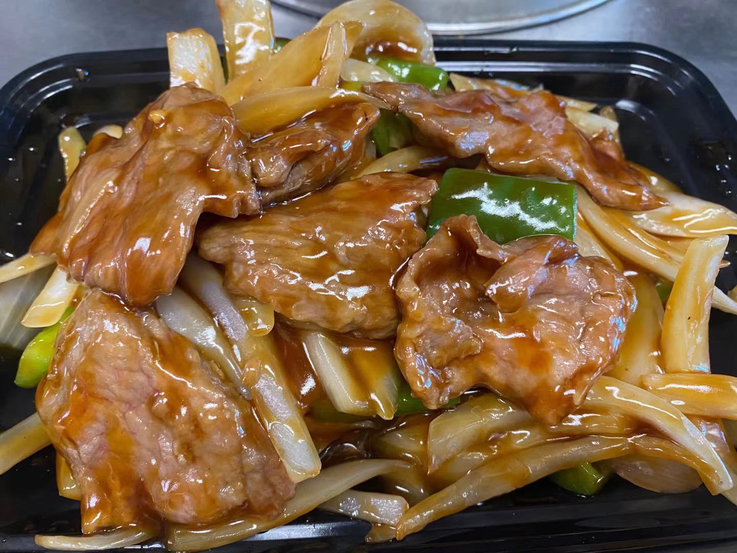 Order  C3. Pepper Steak with Onion Combo Platter food online from China King store, King Of Prussia on bringmethat.com