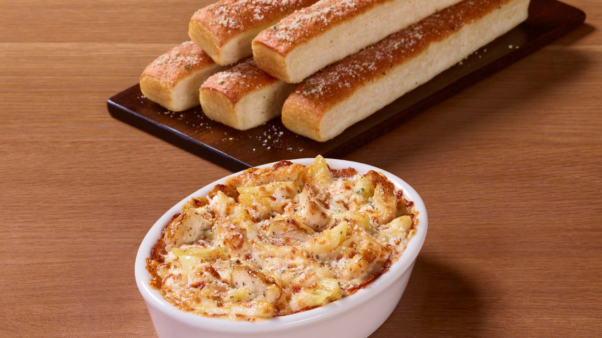 Order Oven-Baked Chicken Alfredo Pasta food online from Pizza Hut store, West Springfield on bringmethat.com