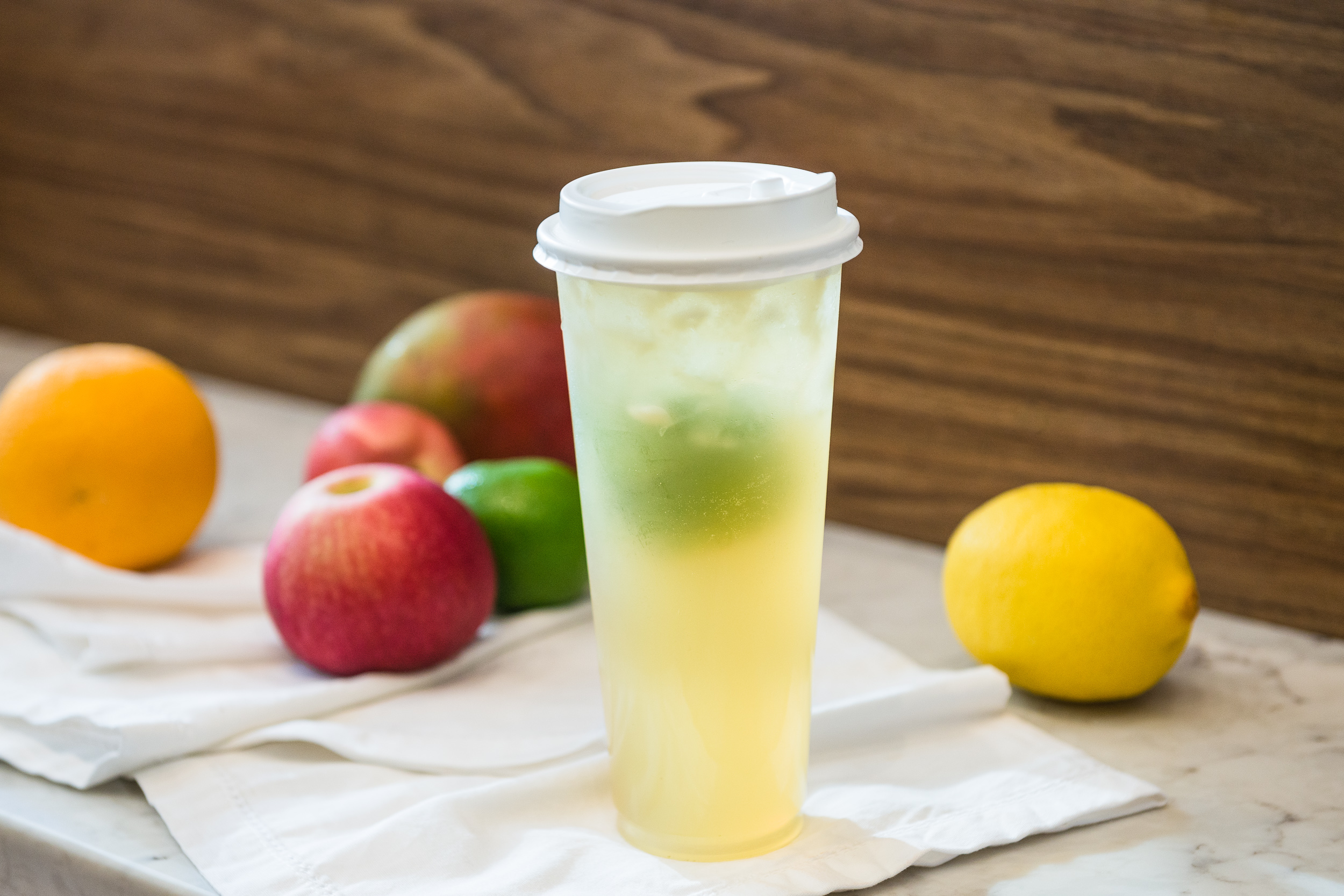 Order Lemon Green Tea food online from MomenTea store, New York on bringmethat.com