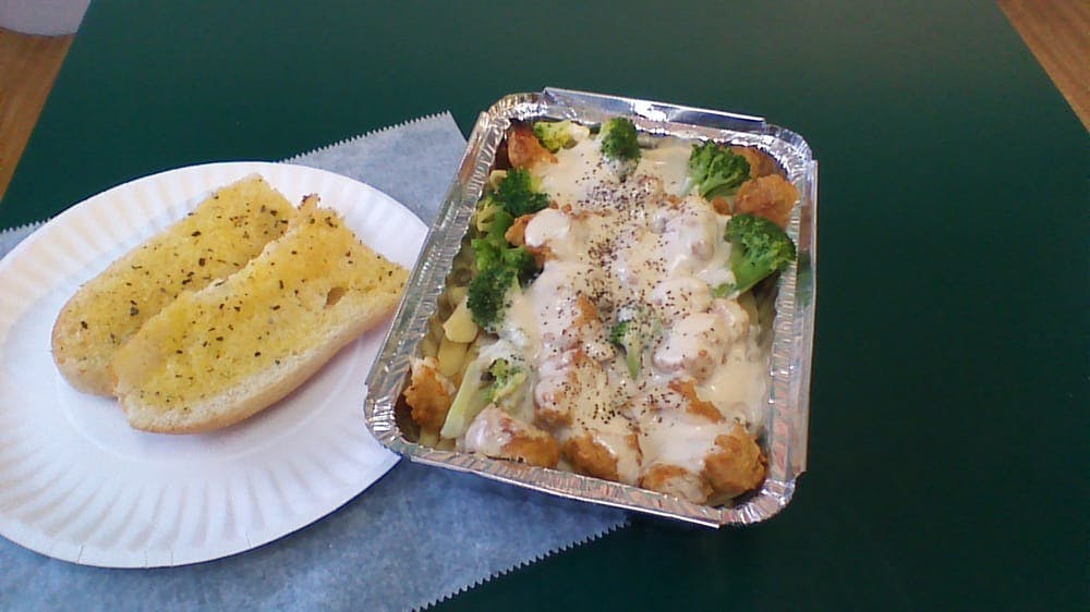 Order Pasta with Chicken Broccoli Alfredo - Pasta food online from Oakland Ave Pizza & Subs store, Methuen on bringmethat.com