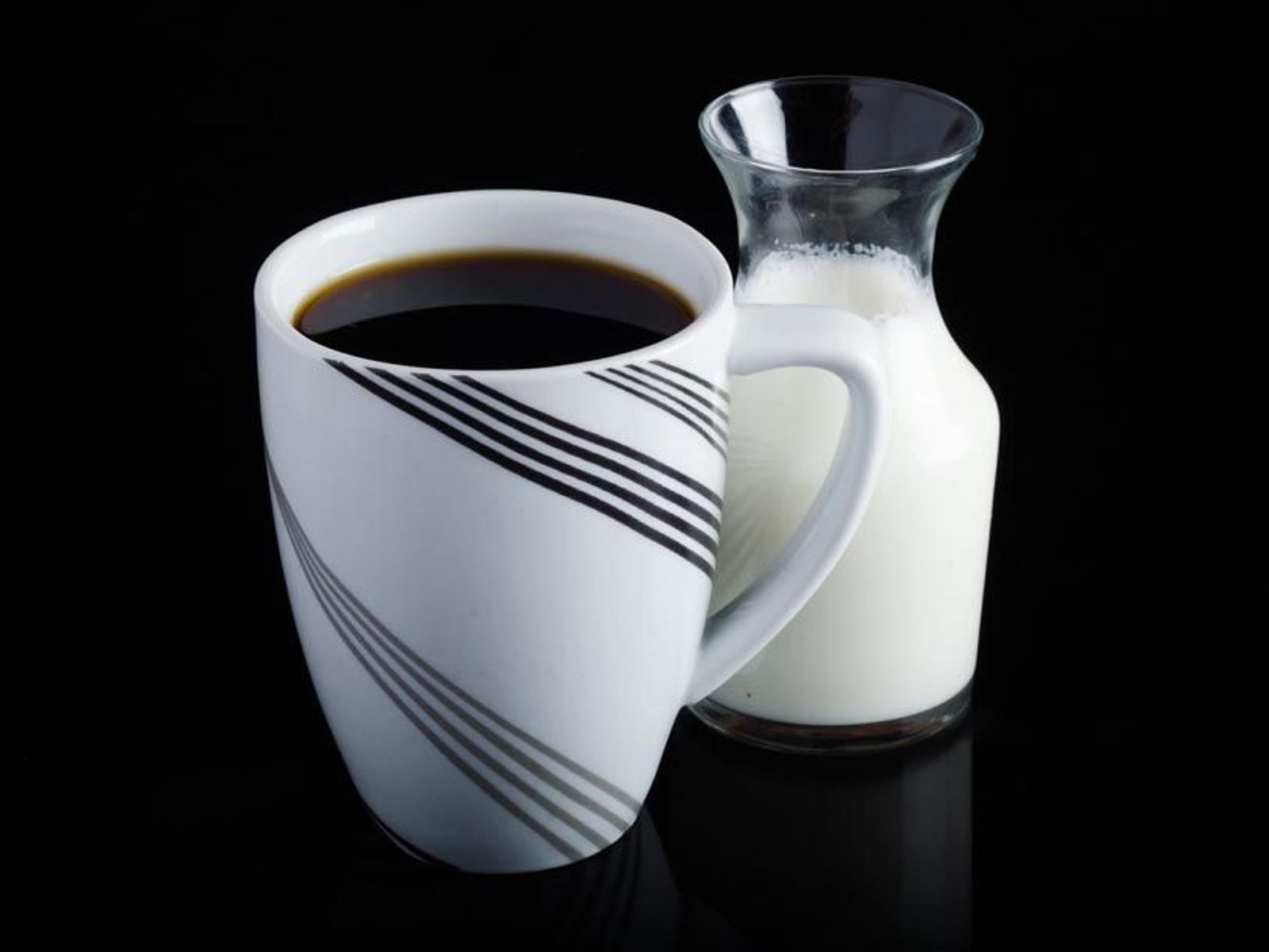 Order Filtered Coffee food online from cafe muscat store, Fresh Meadows on bringmethat.com