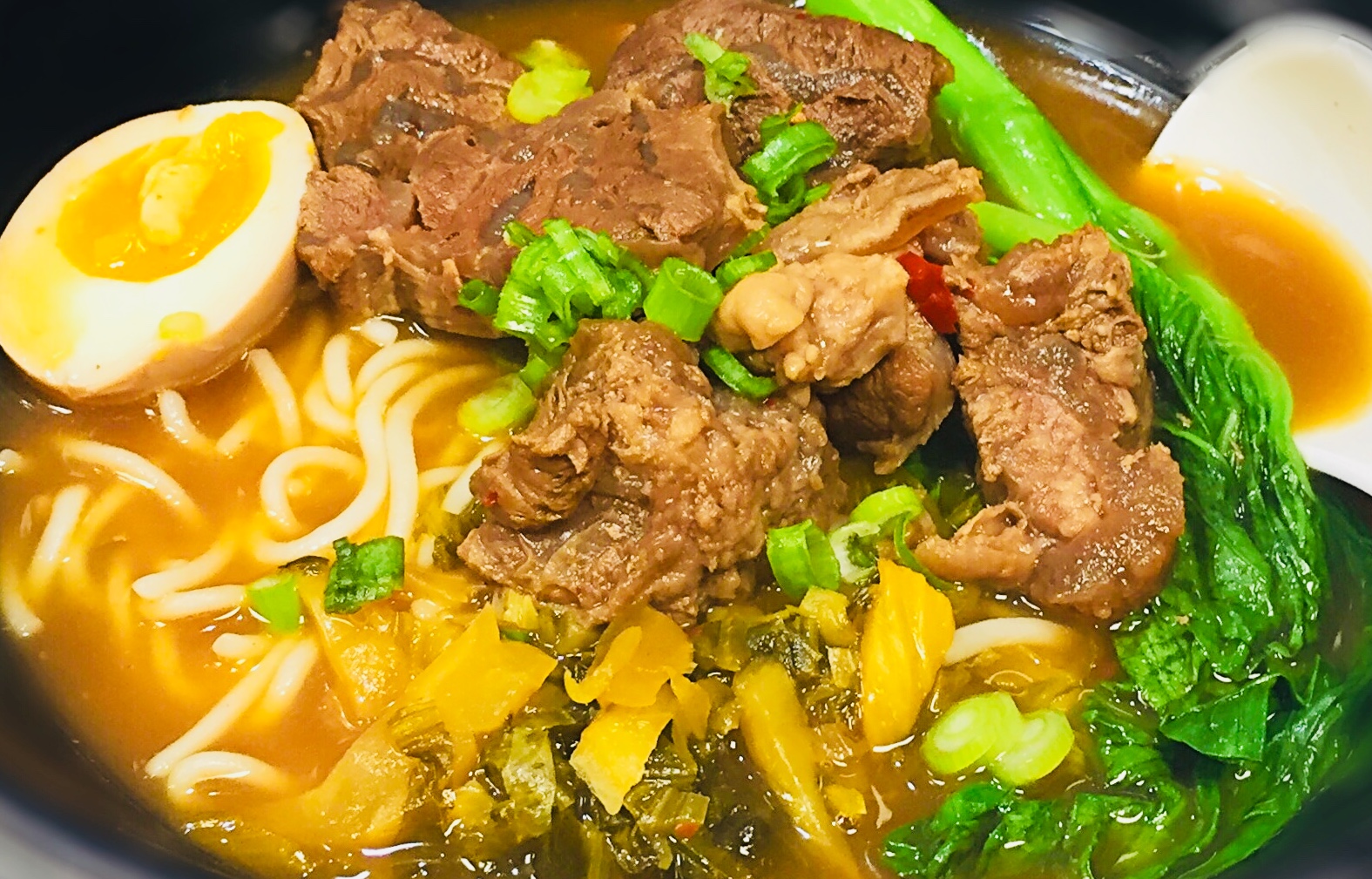 Order Beef Noodle Soup food online from Jimmy's house store, New York on bringmethat.com