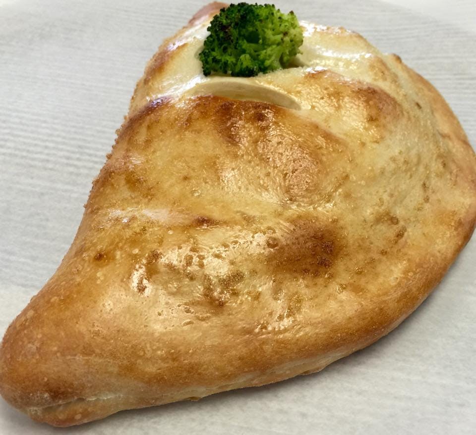 Order Broccoli Calzone - Calzone food online from Angelo's Pizza and Sub Shop store, Matawan on bringmethat.com