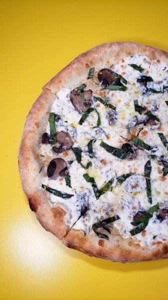 Order SM Truffle Shuffle Pizza food online from The Stopalong store, Chicago on bringmethat.com