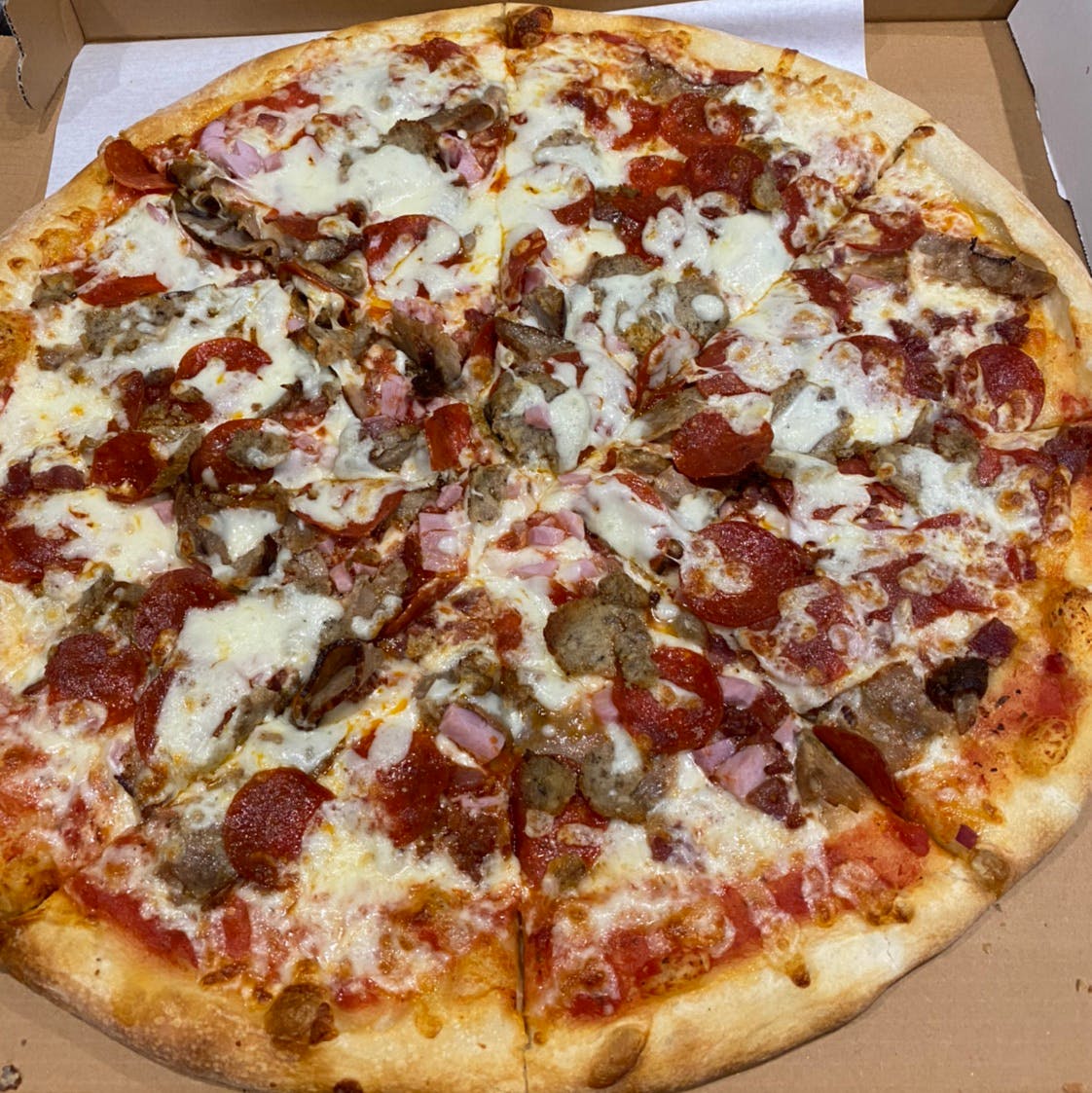 Order Meat Lover's Neapolitan Pizza - 14'' (6 Cut) food online from Michelangelo's Pizza store, East Brunswick on bringmethat.com