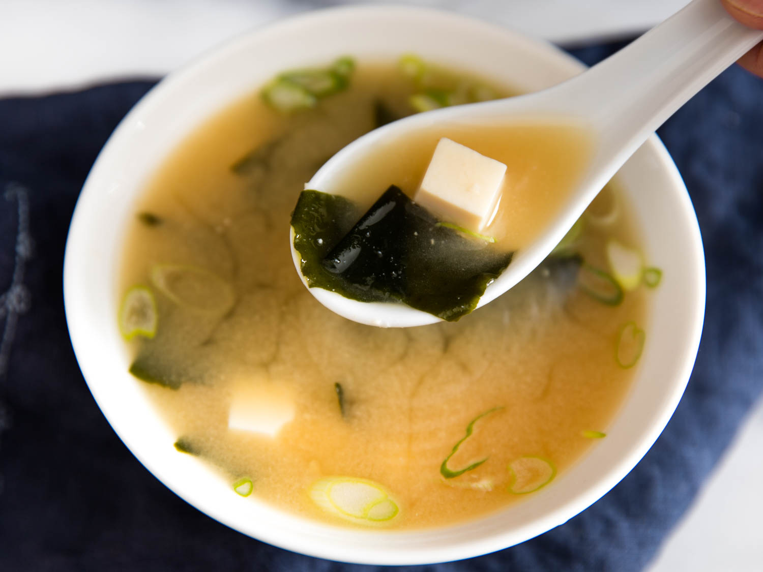 Order Miso Soup food online from Oishii Sushi Japanese store, Astoria on bringmethat.com