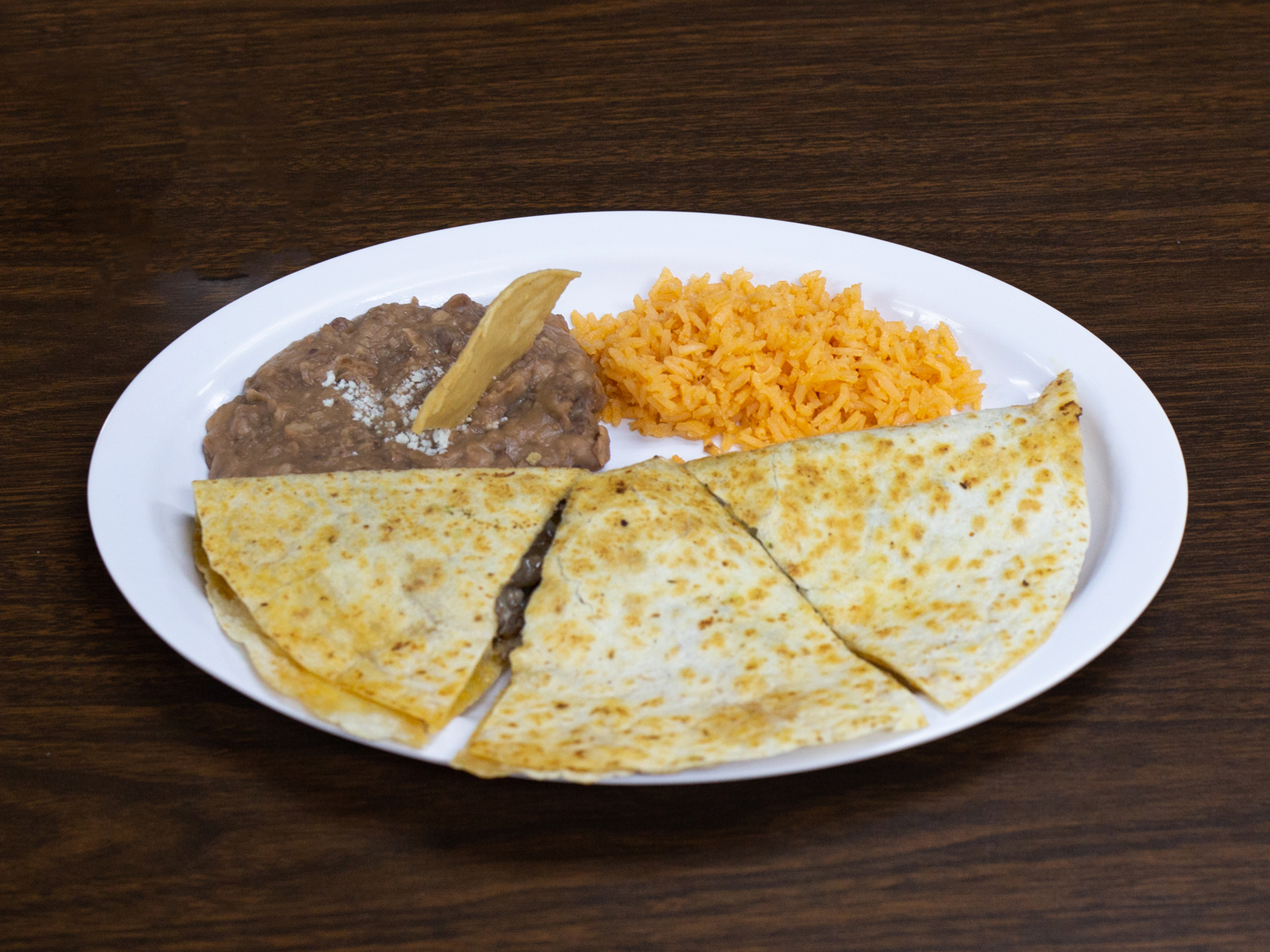 Order Mexican Quesadilla food online from La Casa Del Chapin Mexican Restaurant store, Memphis on bringmethat.com