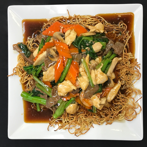 Order Cantonese Chow Mein food online from Sakura Asian Fusion store, Kissimmee on bringmethat.com