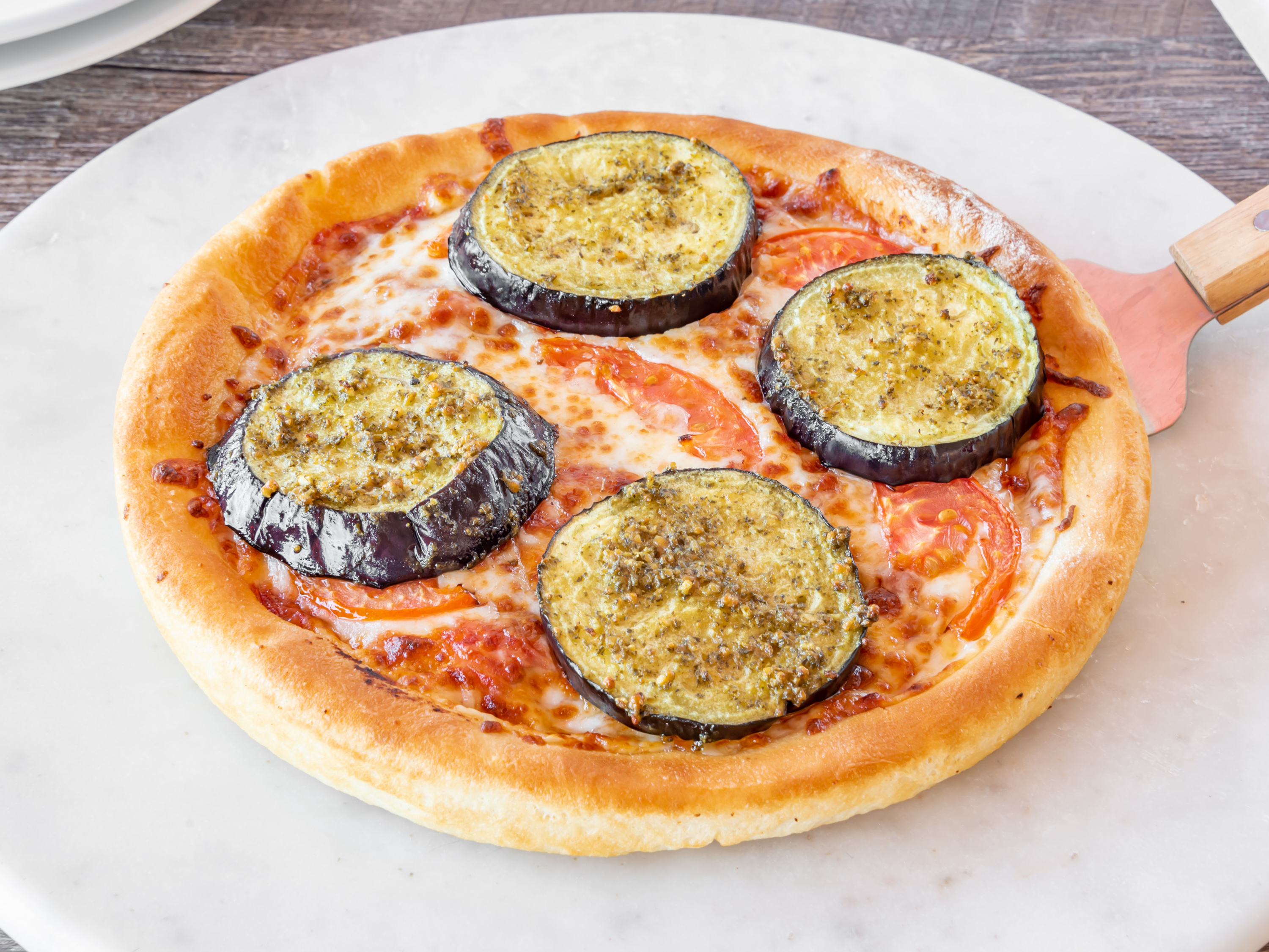Order Eggplant Pizza food online from Doro Pizza store, Tulsa on bringmethat.com