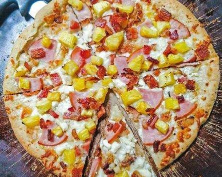 Order Stuffed Maui Pizza food online from Tony's Pizza store, Whittier on bringmethat.com