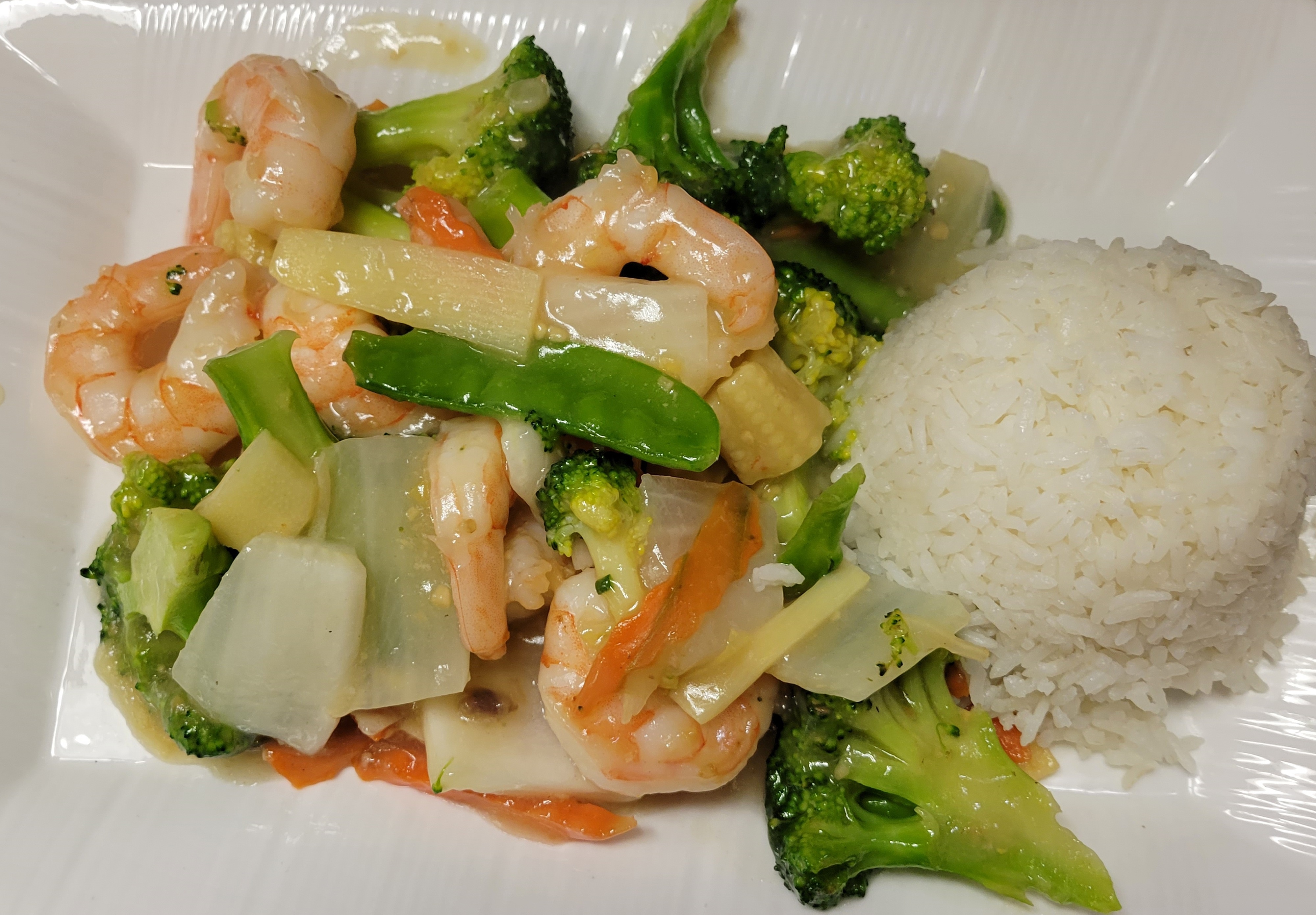 Order SH75. Shrimp with Mixed Vegetables food online from China Dragon store, New Berlin on bringmethat.com
