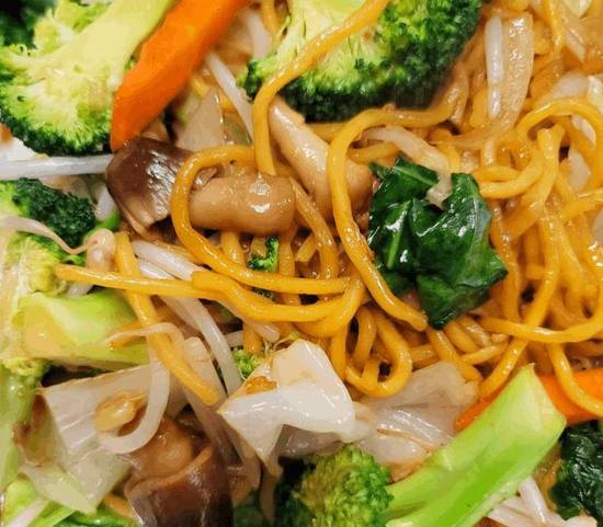 Order Chow Mein Stir-Fried Noodle food online from Praya Thai Dining store, Las Vegas on bringmethat.com