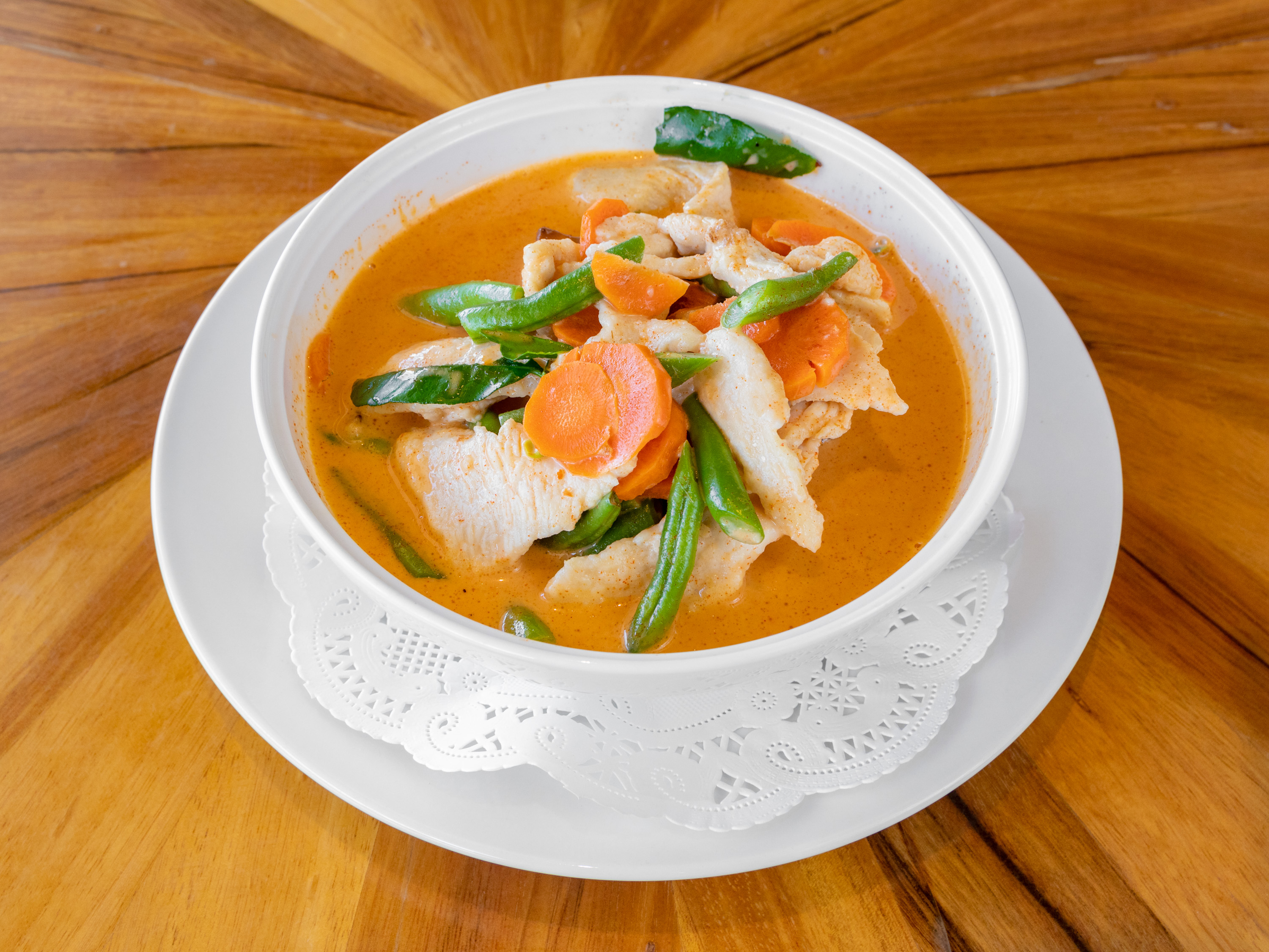 Order 50. Pa-nang Red Curry food online from Peppers Thai store, Palm Springs on bringmethat.com