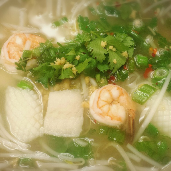 Order NS3. Seafood Tom Yum Noodle Soup food online from Thai Bbq & Noodles store, Cypress on bringmethat.com