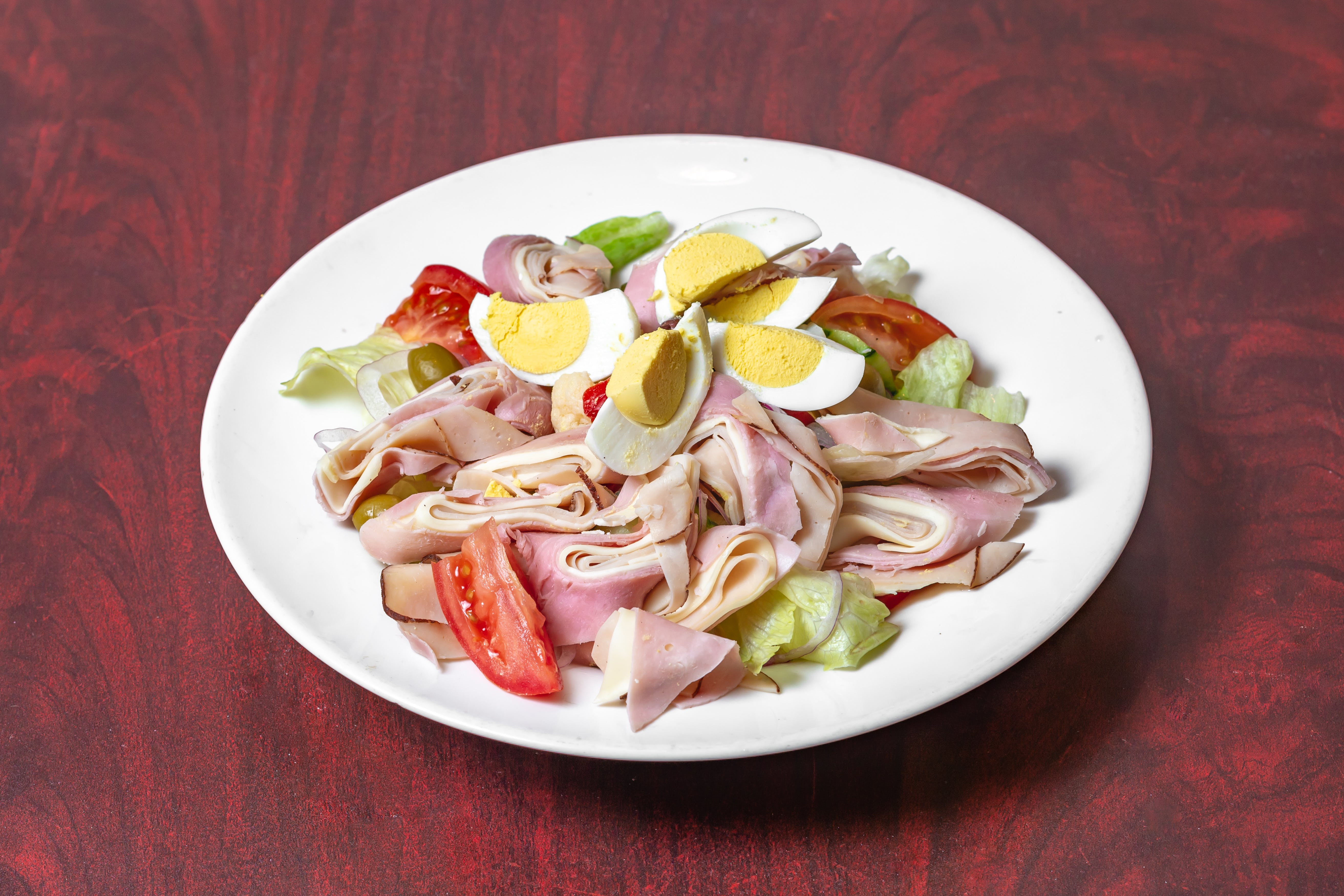 Order Antipasto Salad - Insalate food online from La Strada Cafe store, Neshanic Station on bringmethat.com