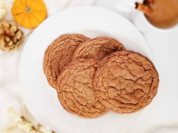 Order Chewy Spiced Molasses Cookie (2Pk) food online from Vegan 15 store, Egg Harbor on bringmethat.com