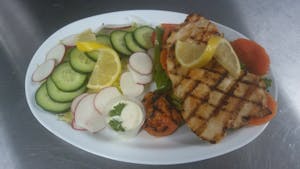 Order Healthy Grilled Chicken Platter food online from 2n1 Salad Bar and Grill store, Austin on bringmethat.com