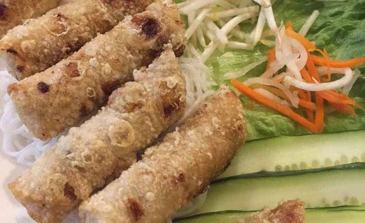 Order Vietnamese Egg Roll food online from Paradise Asian Cafe store, Aurora on bringmethat.com