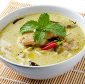 Order Green Curry Dinner  food online from Yum Asian Fusion & Sushi store, Commerce City on bringmethat.com