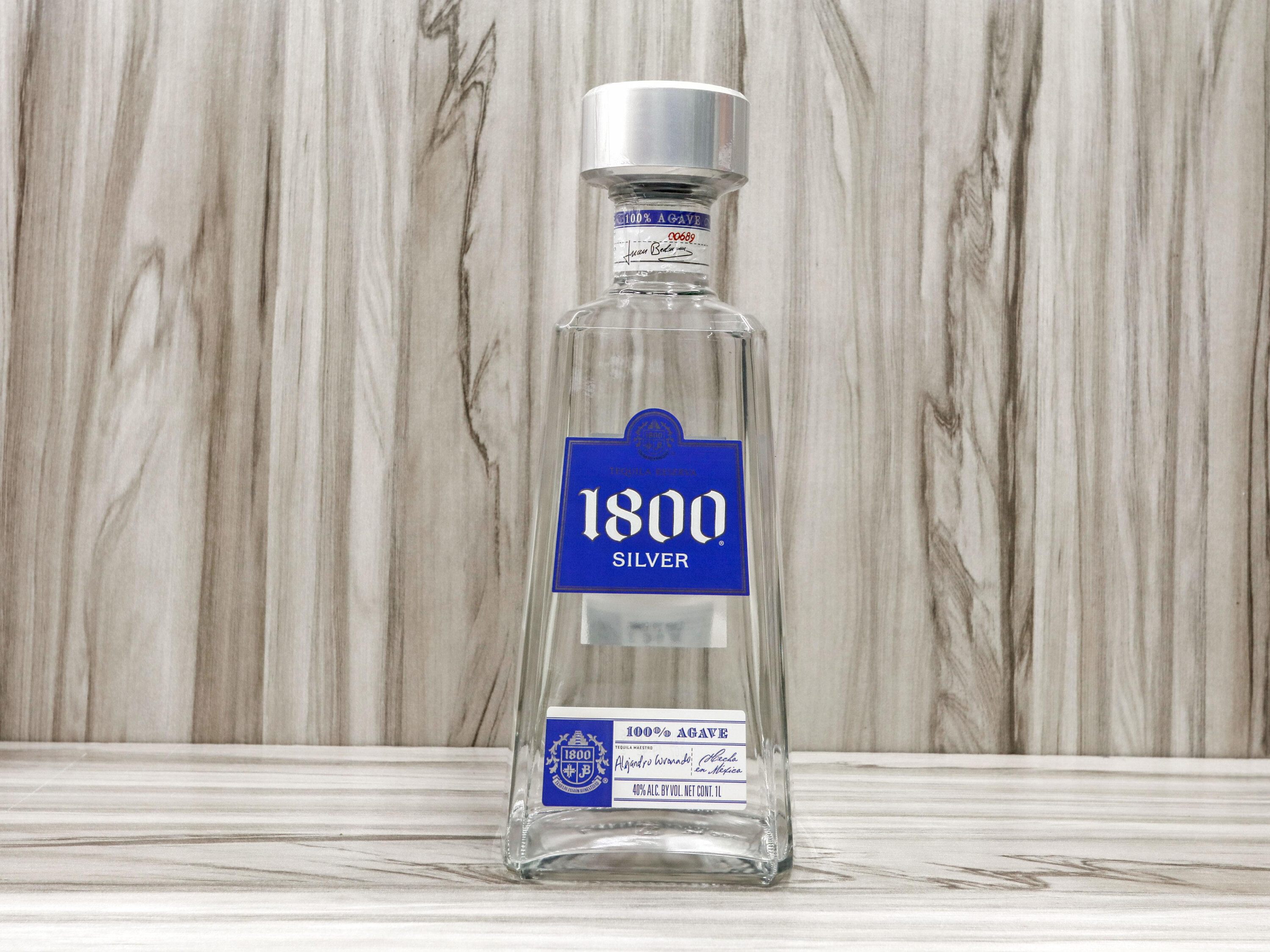 Order 1.75 Liter 1800 Silver Tequila Reserva food online from Shamrock Wines & Liquors store, Bronx on bringmethat.com