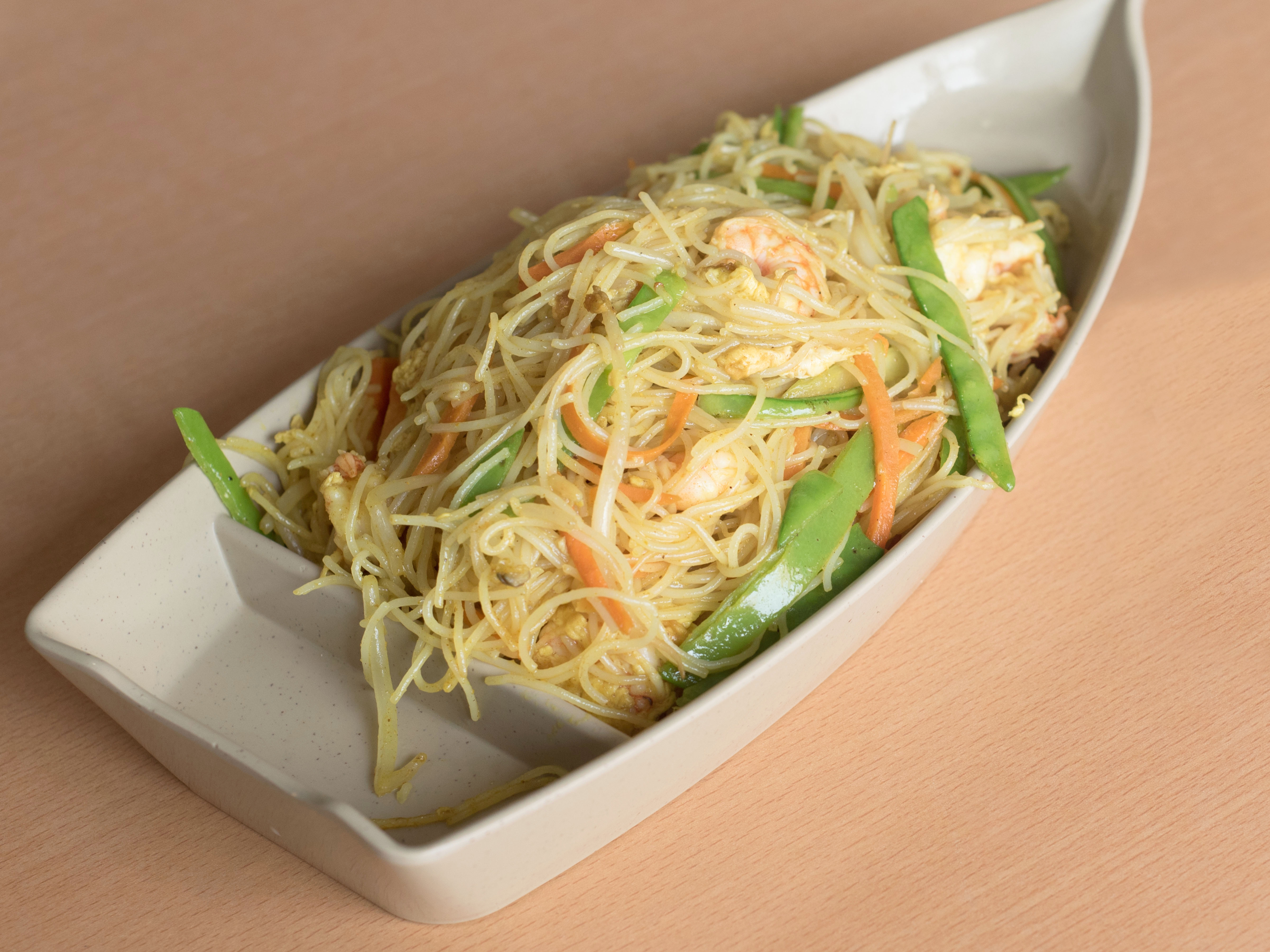 Order Singapore Style Rice Noodles food online from Towson Best store, Baltimore on bringmethat.com