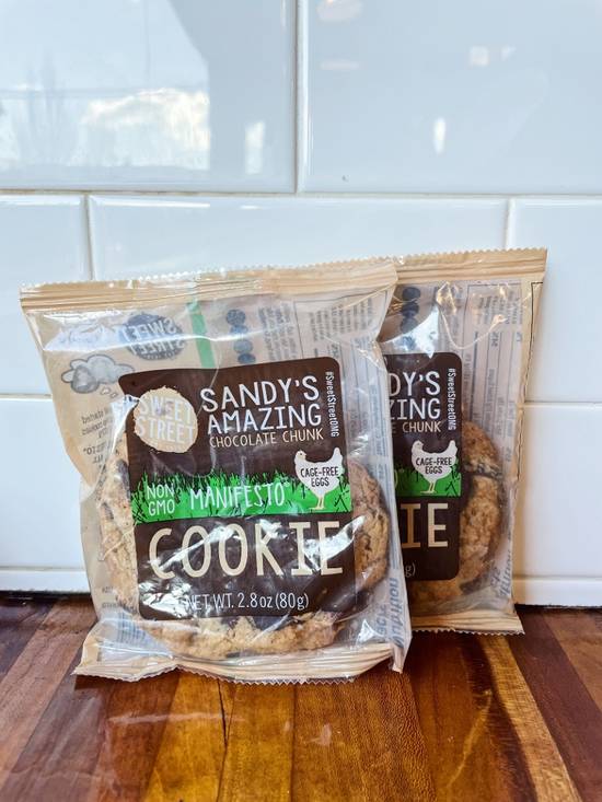 Order Chocolate Chip Cookie food online from Roast Sandwich House store, Melville on bringmethat.com