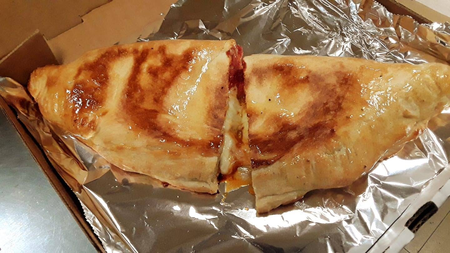 Order Cheese Calzone - Small food online from Rob's Pizza store, Murrysville on bringmethat.com