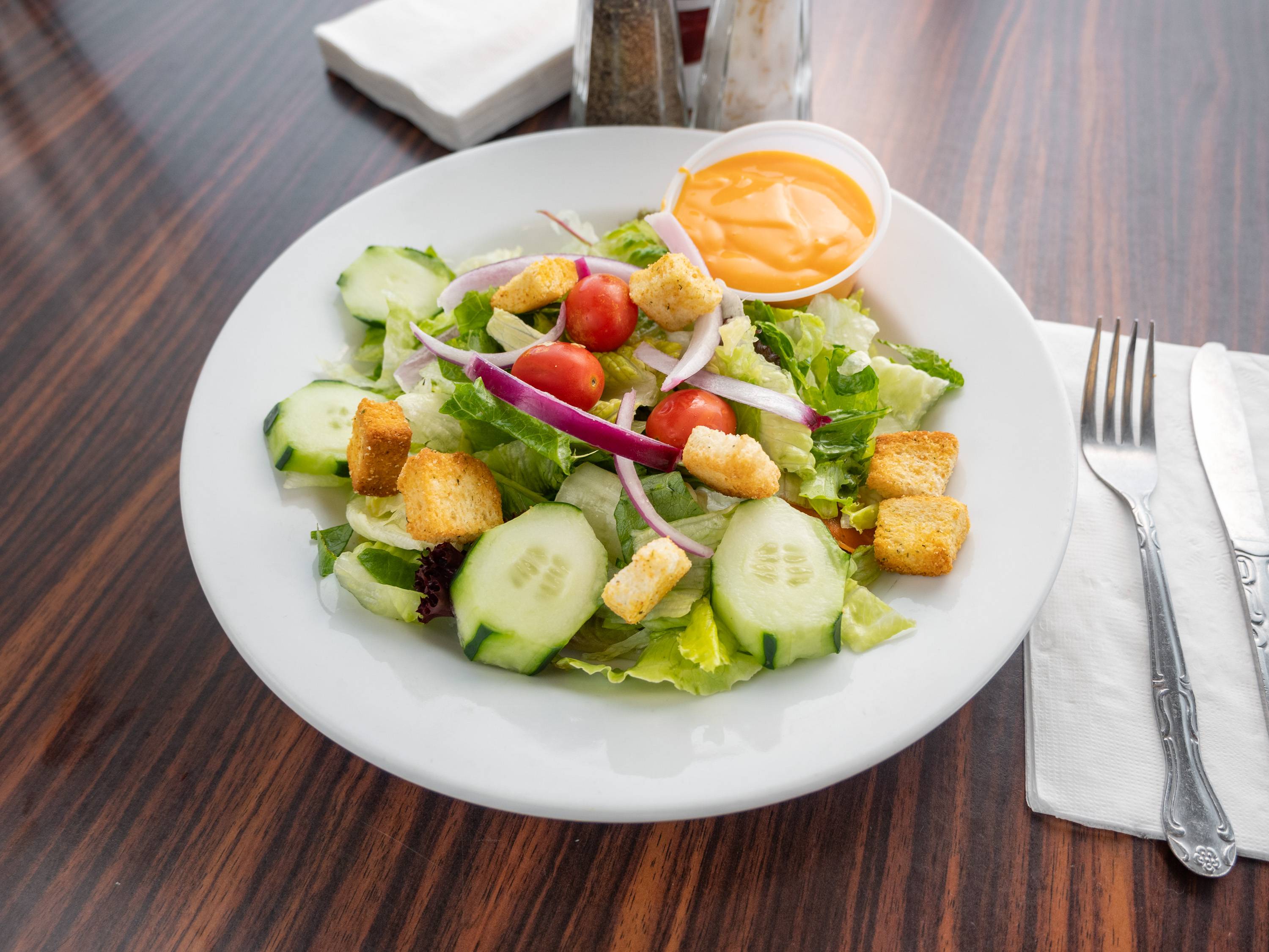 Order Vegan Seitan Salad food online from Hollywood Cafe & Sports Bar store, Woodbury Heights on bringmethat.com