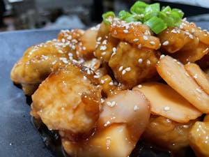 Order Orange Chicken food online from Aki Sushi & Japanese Fusion store, San Jacinto on bringmethat.com