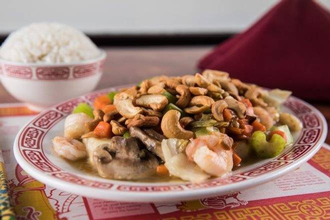 Order Cashew Shrimp Ding food online from Golden Gate Restaurant store, Waukesha on bringmethat.com