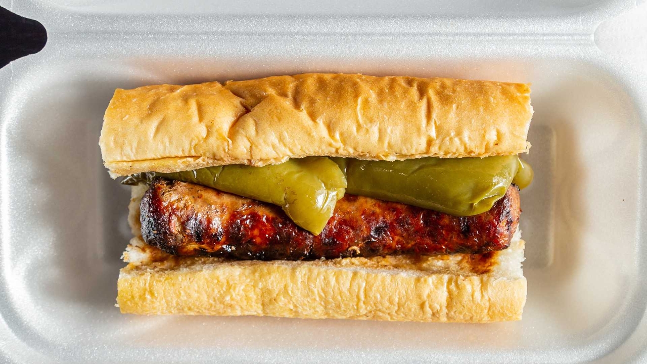 Order Italian Sausage food online from Als #1 Italian Beef store, Chicago on bringmethat.com
