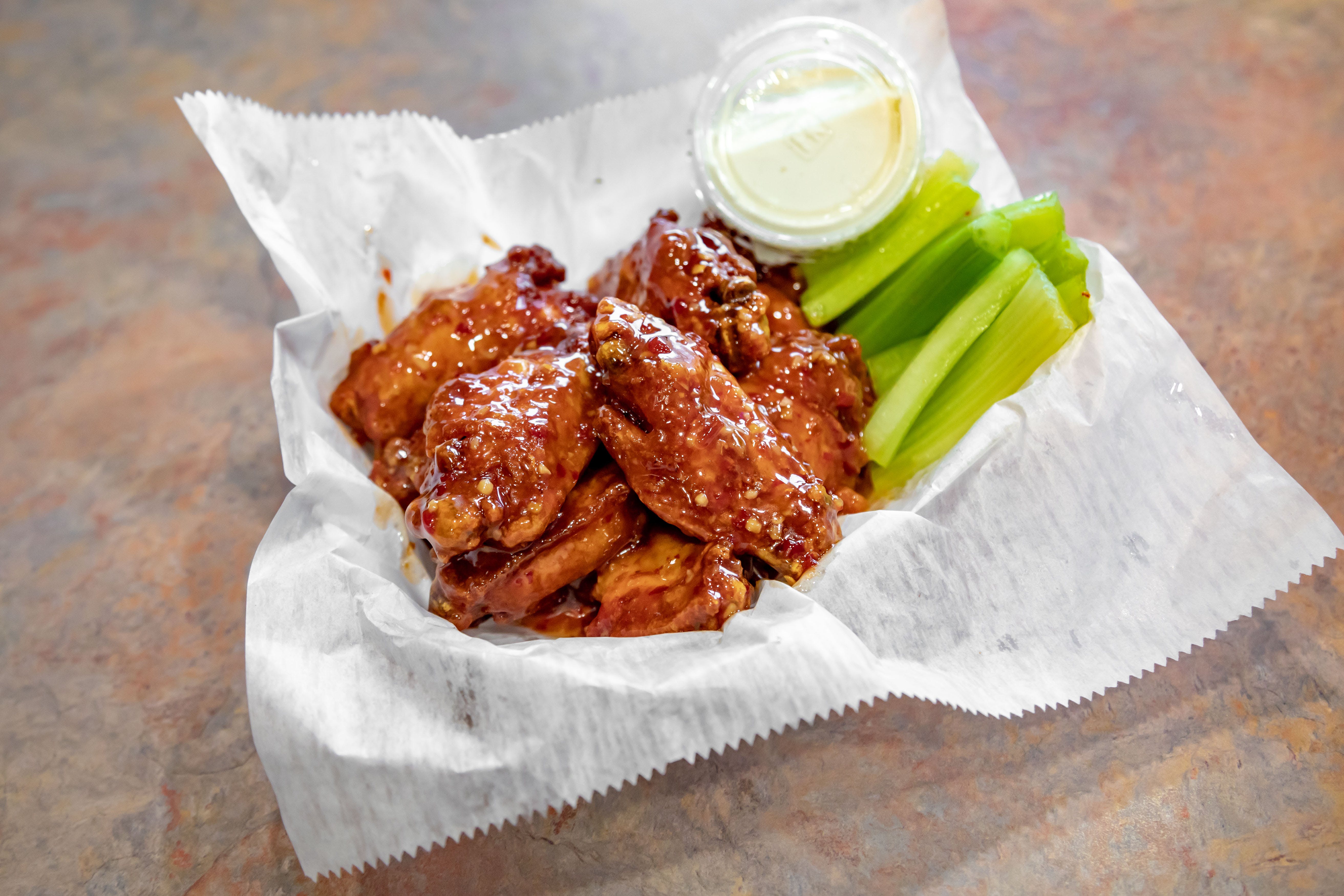 Order Buffalo Wings - Buffalo Wings food online from Bruno's Pizza store, Springfield on bringmethat.com