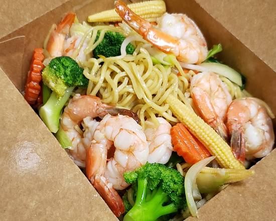 Order Chow Mein food online from Thai Dishes on Broadway store, Santa Monica on bringmethat.com