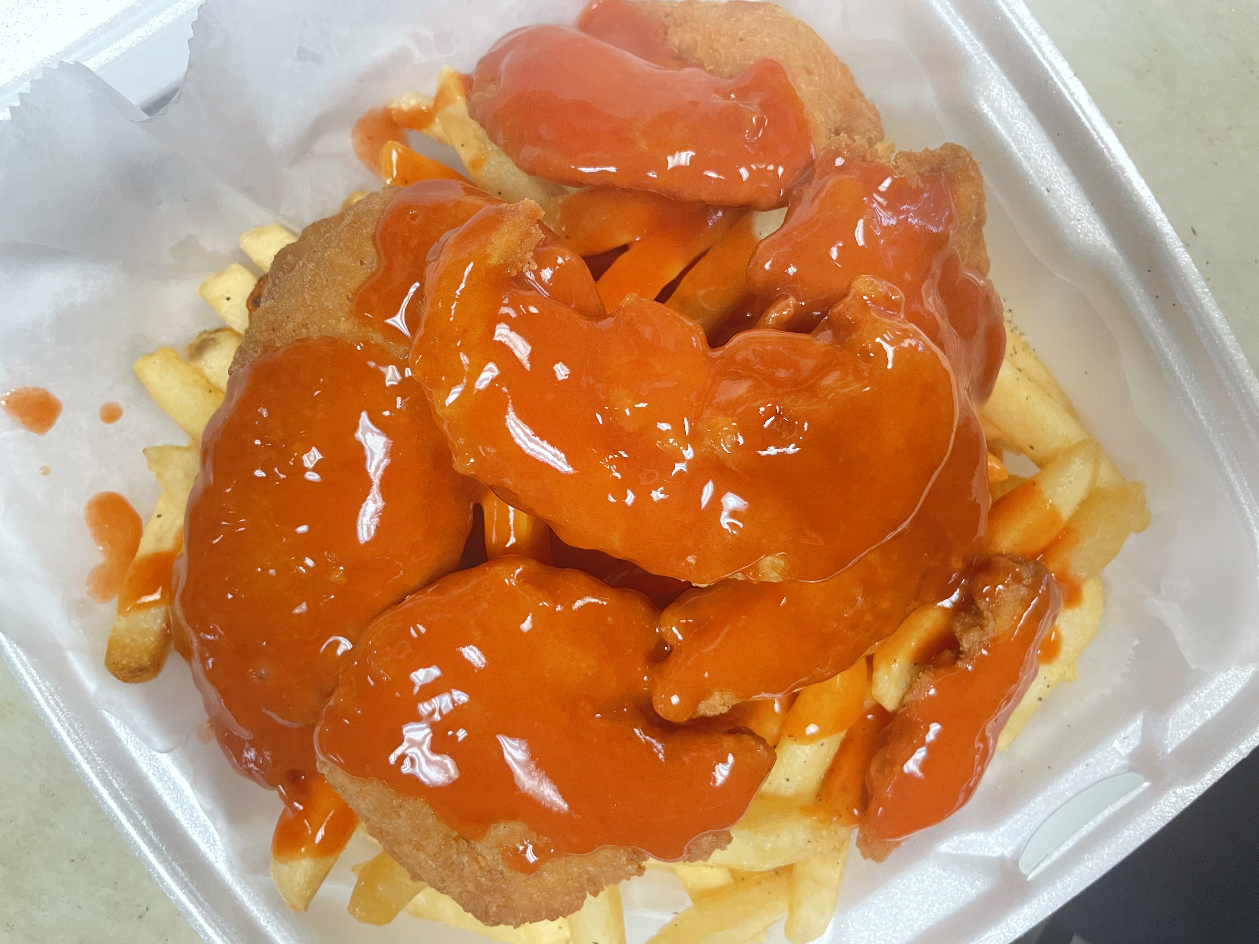 Order Buffalo Chicken Tenders and Fries Platter food online from Dolce- carini store, Philadelphia on bringmethat.com