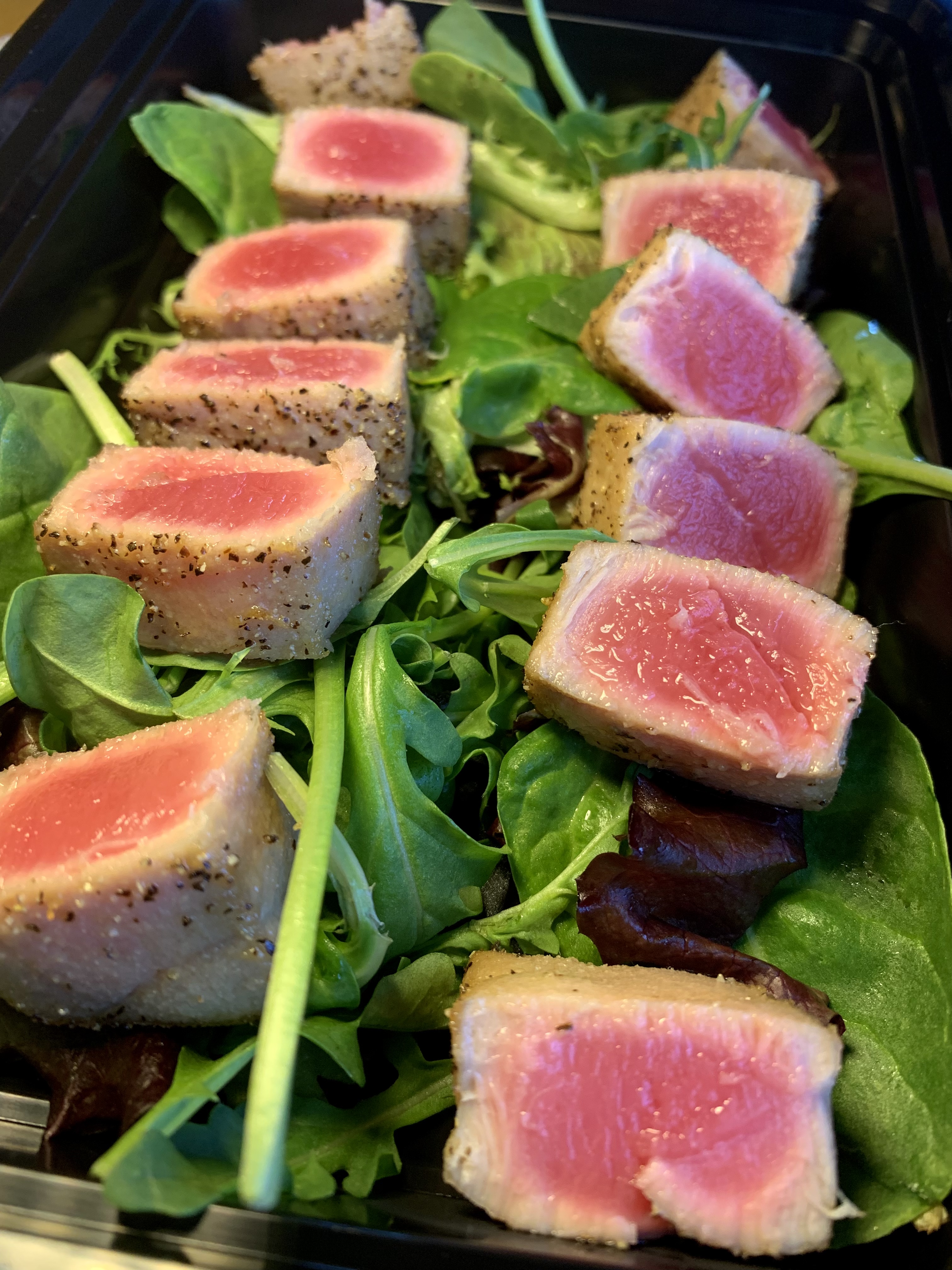 Order Seared Tuna food online from Moonrise Spirits And Sushi store, El Paso on bringmethat.com