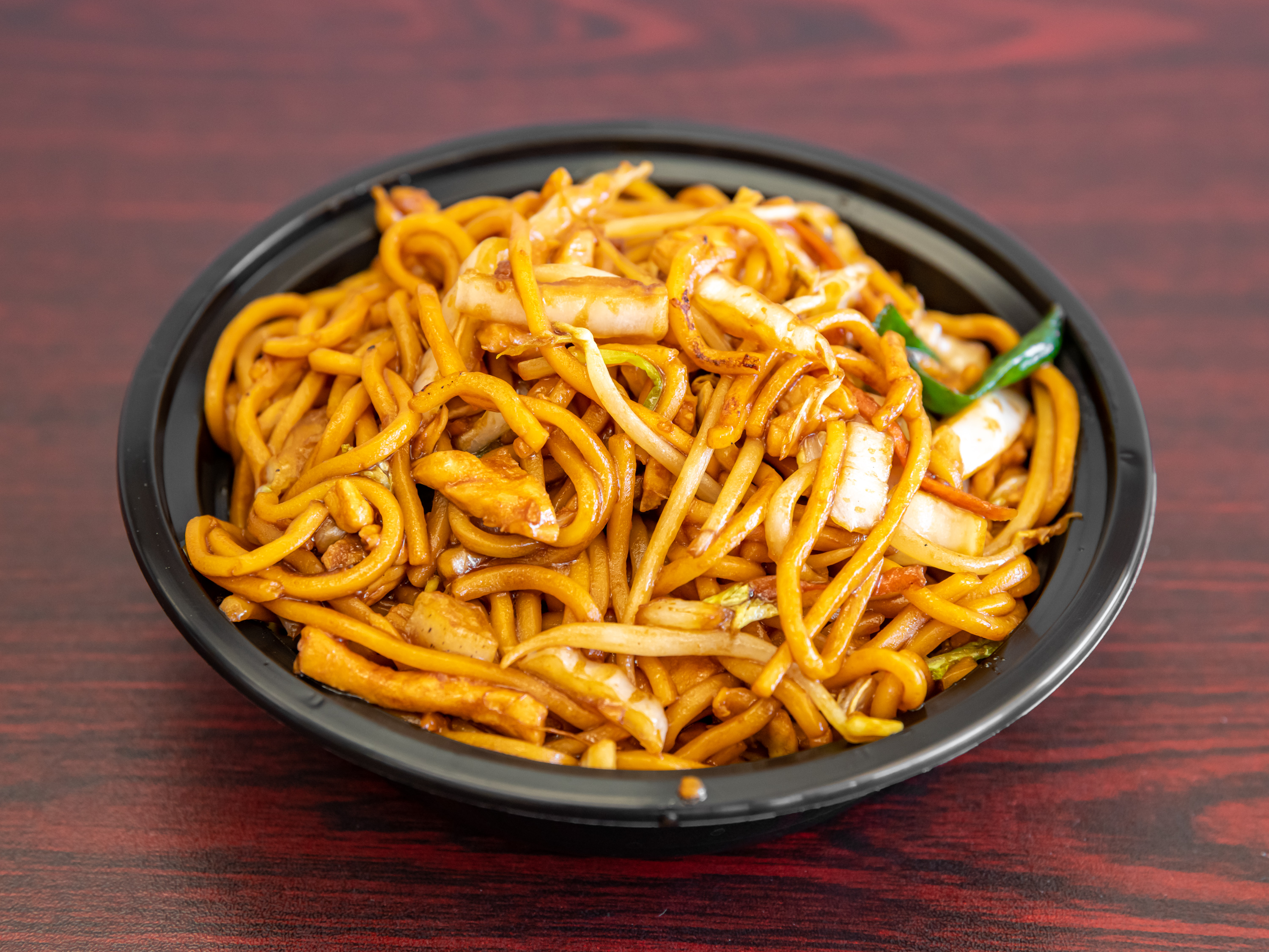 Order 29. Chicken Lo Mein food online from China King Chinese Restaurant store, Royal Palm Beach on bringmethat.com