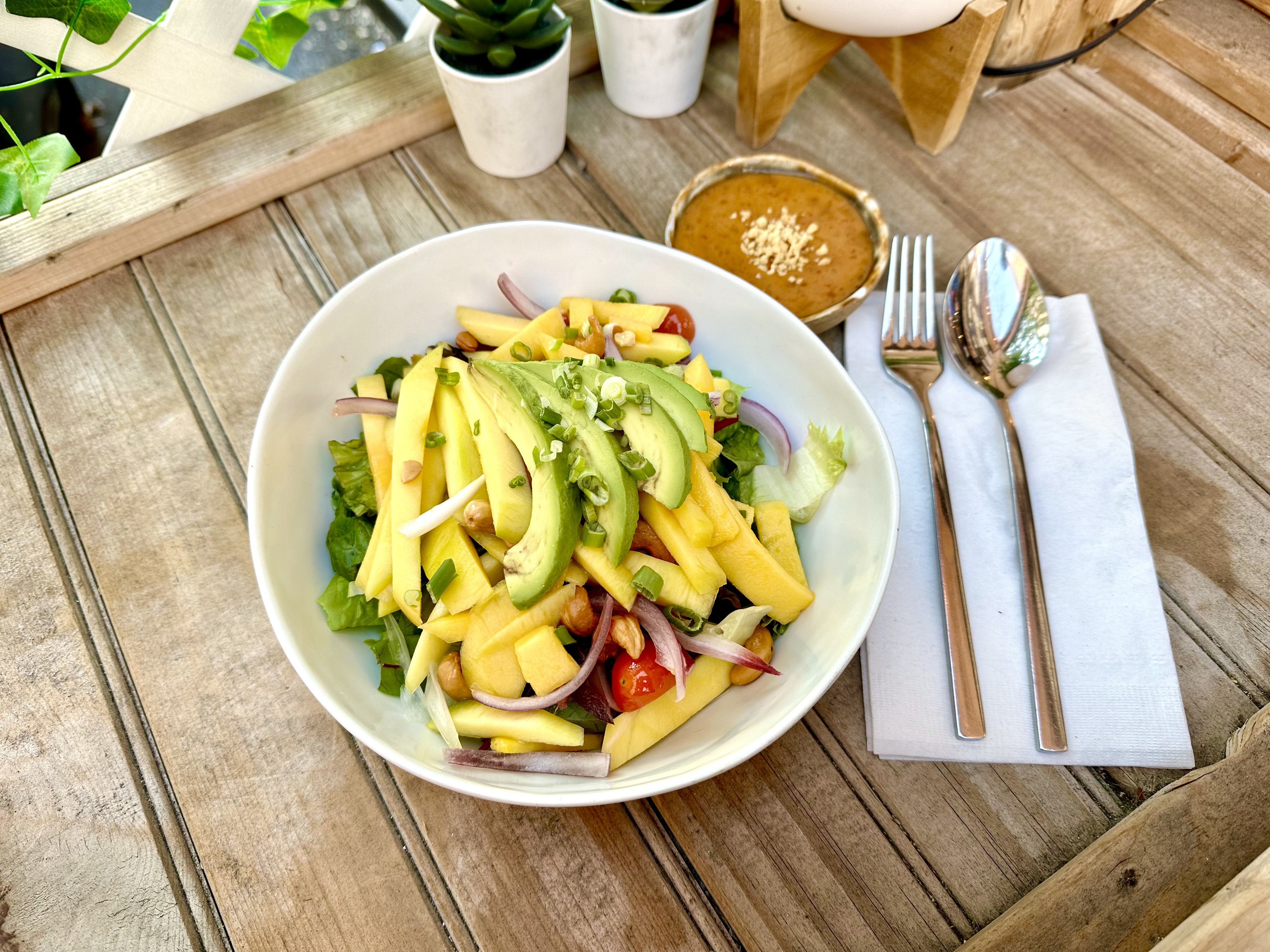 Order Mango Avocado Salad (GF) food online from Thai @ Lex store, New York on bringmethat.com