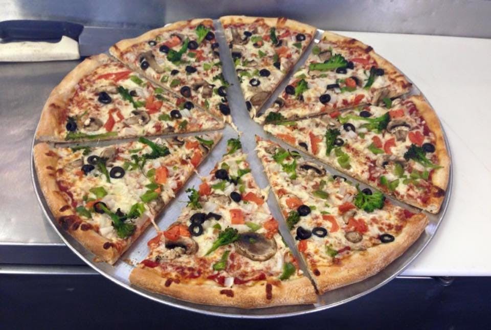 Order Veggie Pizza - Small 14'' (6 Slices) food online from Manhattan Express Pizza store, Amsterdam on bringmethat.com